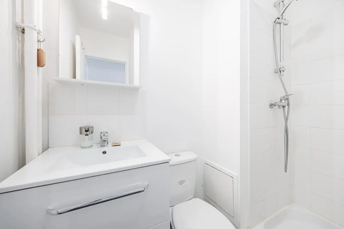 Amelot Mobilite Apartment Paris 0*,